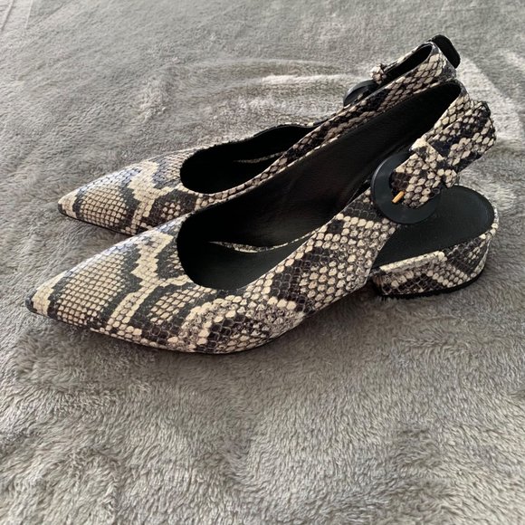 Vince Shoes - Vince Pointed Toe Slingback Snake Print Shoes Women's Size 6